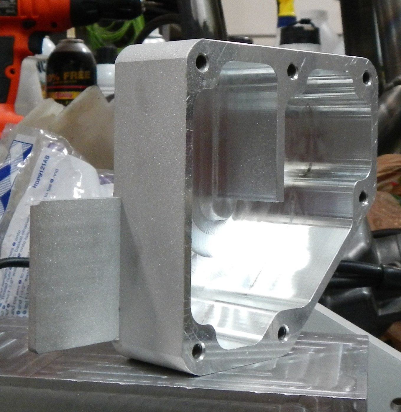 oil catch left smr511